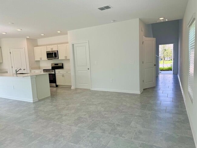 Photo - 1727 Foreman Rd