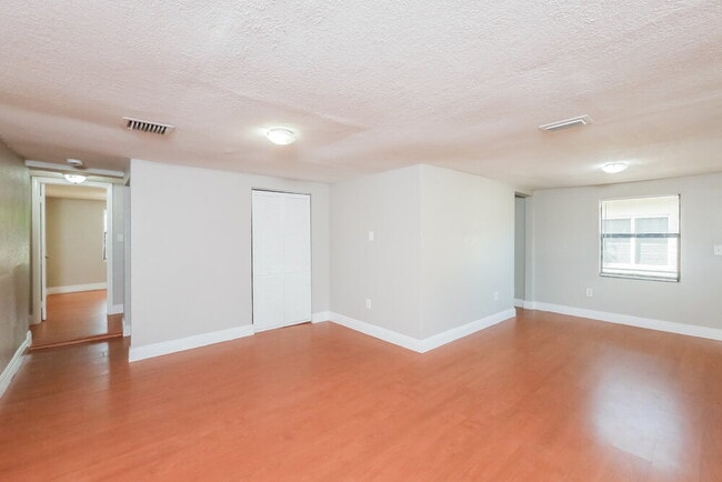 Photo - 1826 NW 85th St