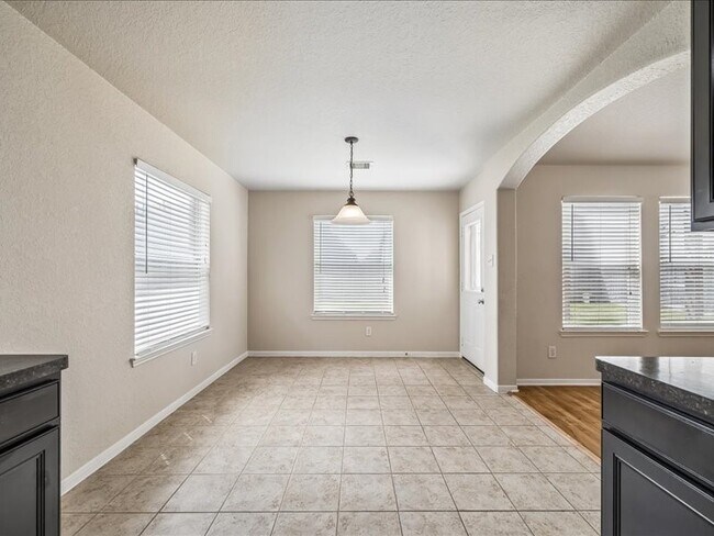 Photo - 2715 Gaelic Green St