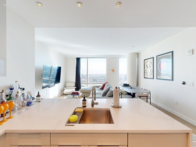 Photo - 188 Brookline Ave Unidad 23B