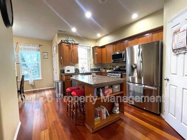 Photo - 6007 NE Alder St