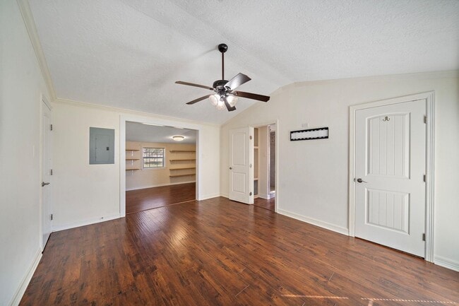 Photo - 29115 Cherokee Ln