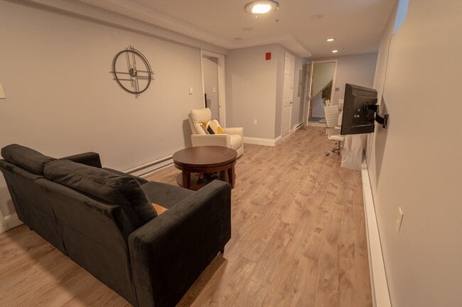 Photo - 726 Metropolitan Ave Apartment Unit 4