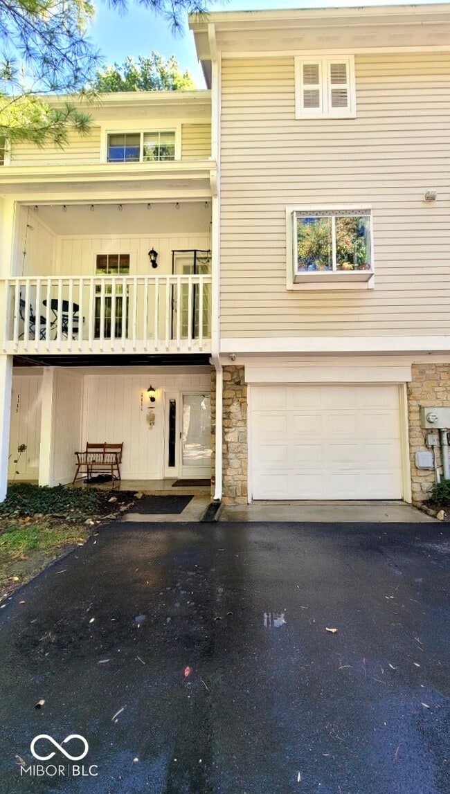 Building Photo - 1111 Island Woods Dr