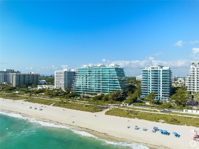 Building Photo - 9349 Collins Ave Unit 1004 Rental