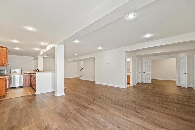 Large living area - 5619 Websters Way