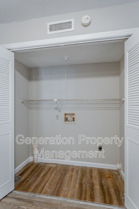 Photo - 1113 McBrien Rd Unit C