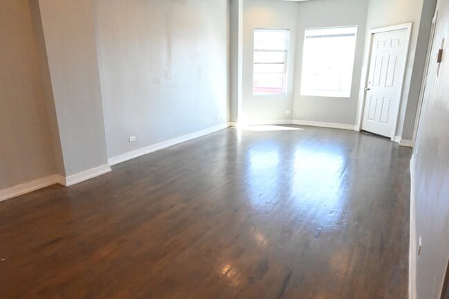 Photo - 2750 W Cermak Rd Unidad 3F