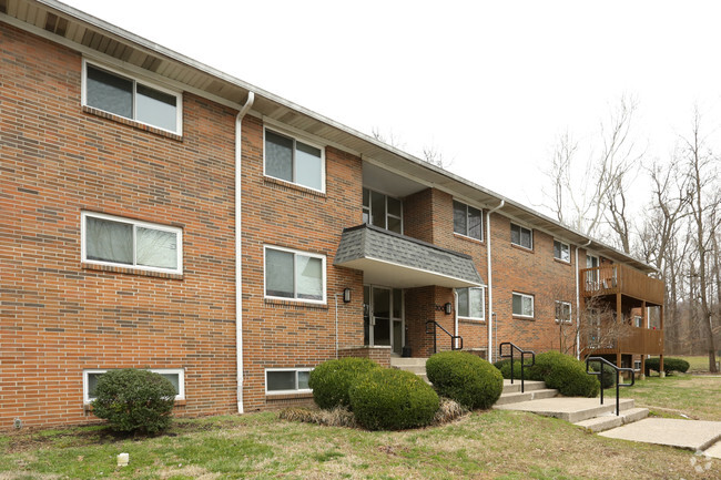 Iroquois Green Apartments For Rent in Louisville, KY | ForRent.com