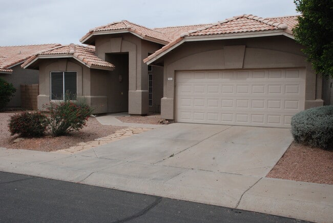 Photo - 514 W Laredo Ave