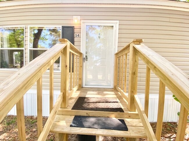 Photo - 54 Tomahawk St