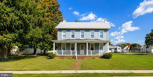 Photo - 346 N Main St
