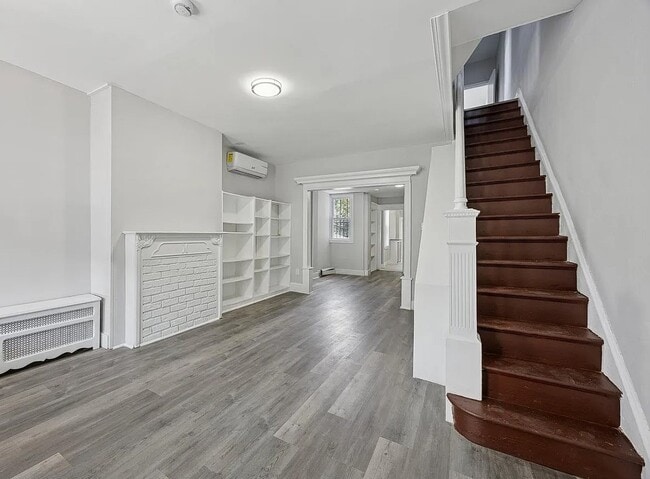 Photo - 1343 N Allison St