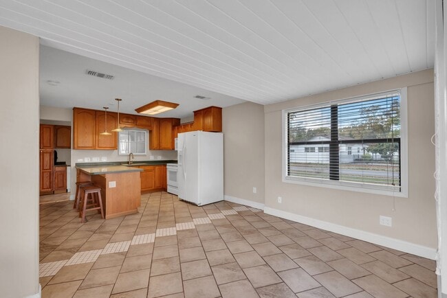 Photo - Norfolk Unit #B