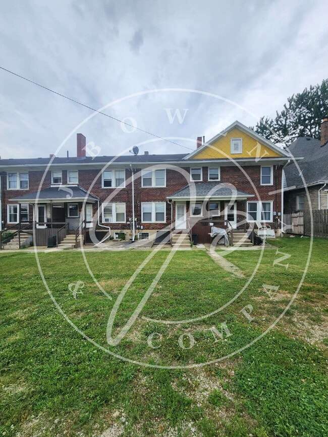 "Charming 2-Bedroom Townhouse on East Broa... - "Charming 2-Bedroom Townhouse on East Broa...