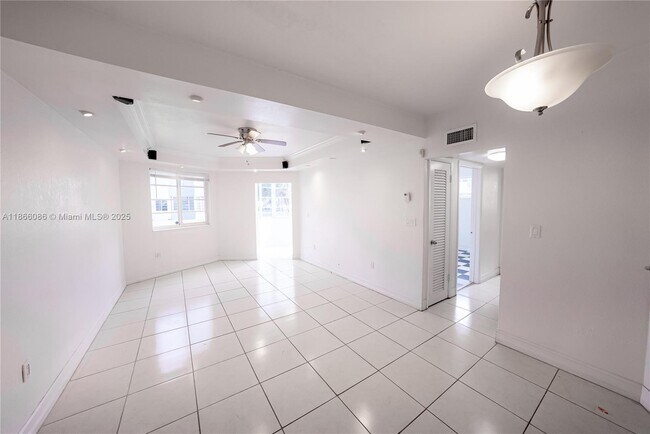 Photo - 1701 NE Miami Gardens Dr Unit 115