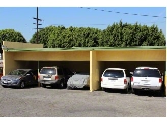 Photo - College Manor