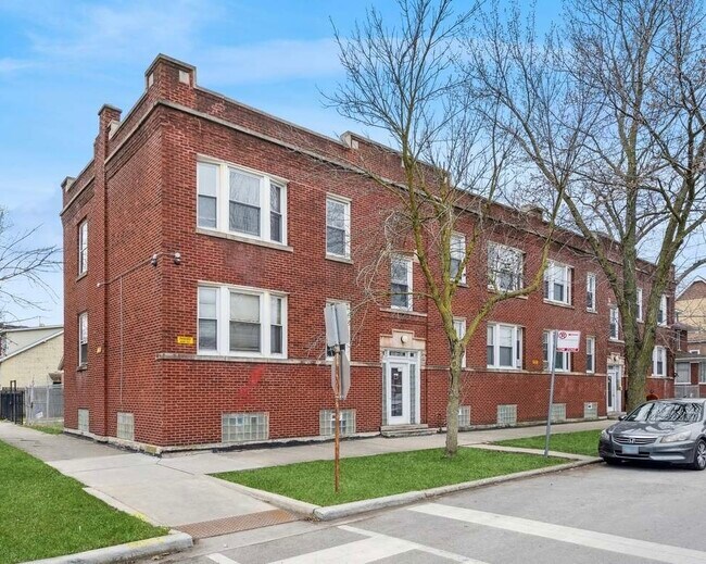 5005 W Ferdinand St Unit 5007 w unit #1
