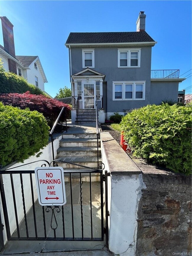 Building Photo - 72 Soundview St Unit 2