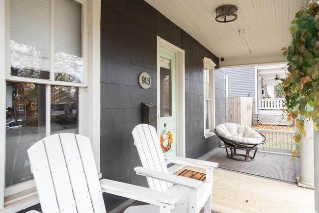 Photo - 915 Alabama St