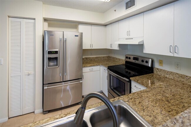 Photo - 4808 N State Rd 7 Unit 203