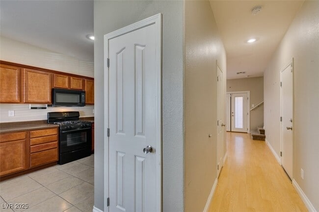 Photo - 169 Almond Ridge Pl