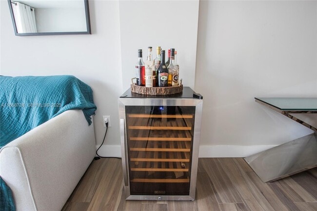 Photo - 1345 Lincoln Rd Unit 605