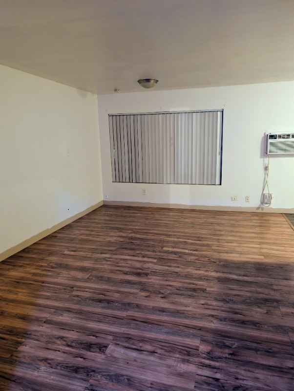 Photo - 1025 N Madison St Unit 3