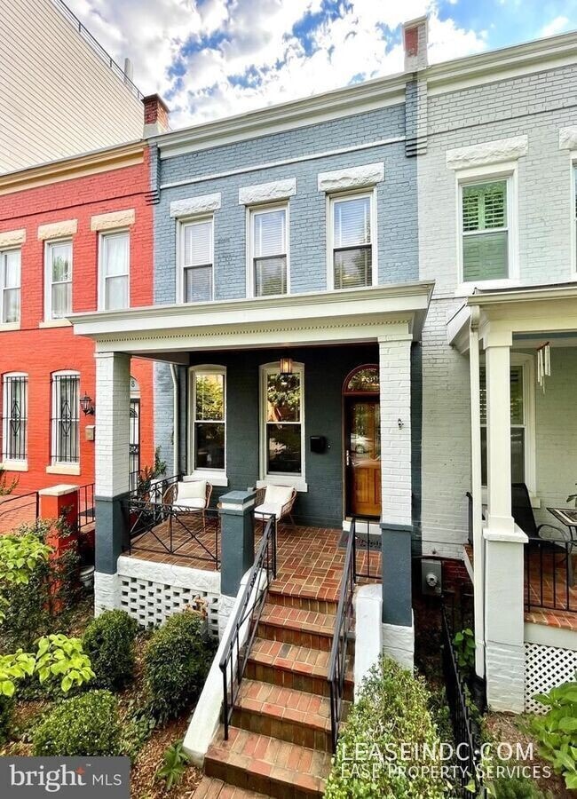 Photo - 260 15th St SE