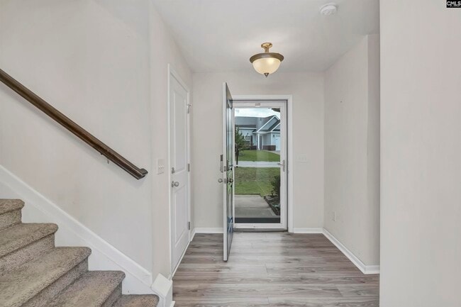 Photo - 356 Finch Ln