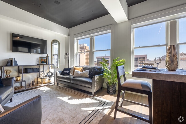 Interior Photo - The Travis Building Rental