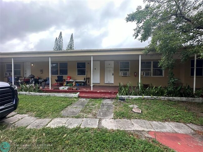 Photo - 1947 Buchanan St Apartment Unit 4