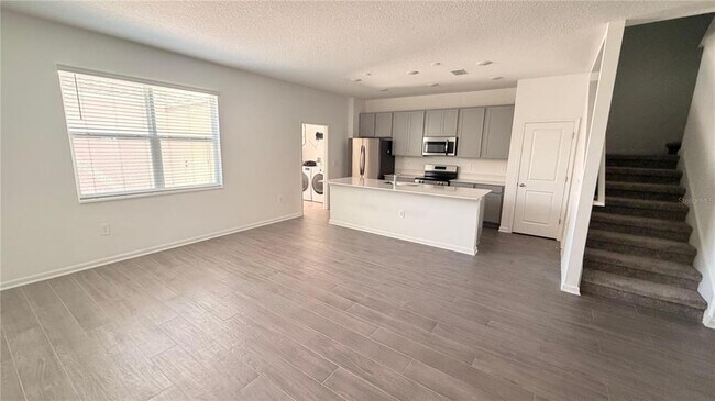 Photo - 6153 Blissful St