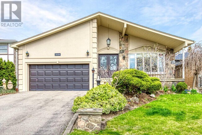 Photo - 2125 Varency Dr