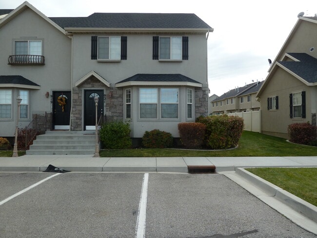 Building Photo - 921 S 1850 W