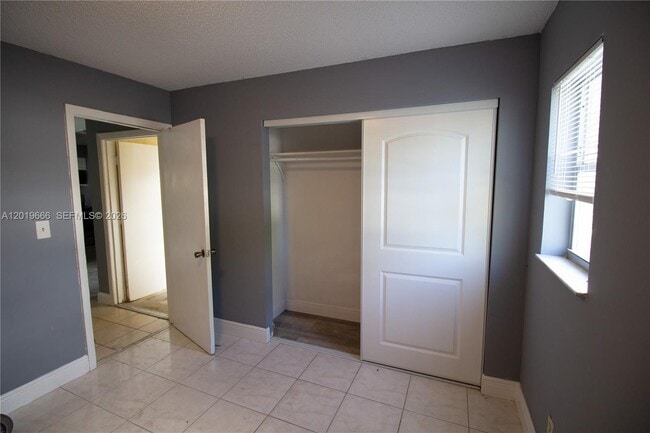 Photo - 825 SW 10th St Unit A