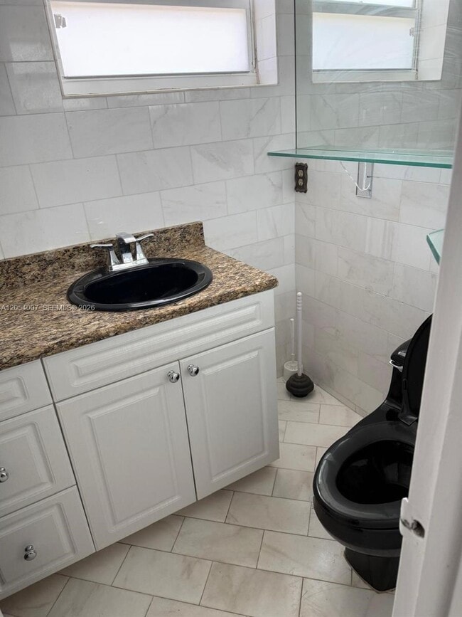 Photo - 1333 E Hallandale Beach Blvd Unit 115