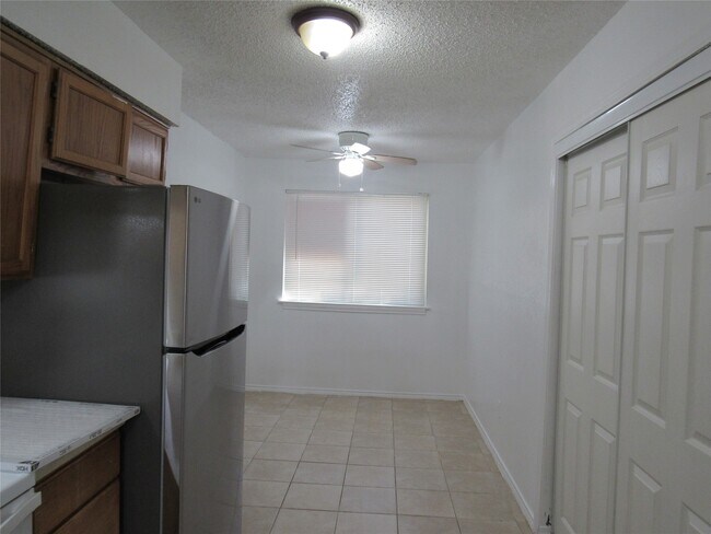 Photo - 2107 Shiveley Cir Unit True