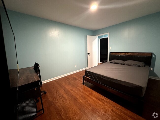 Building Photo - 4408 Leota Dr Rental