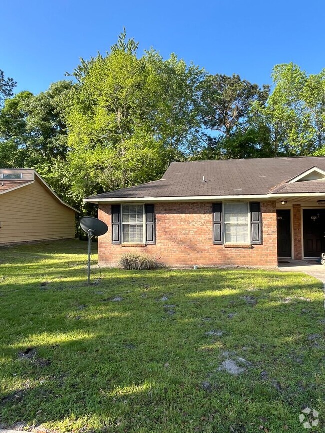 Building Photo - 302 Admiral's Walk Dr Unit 1 Rental