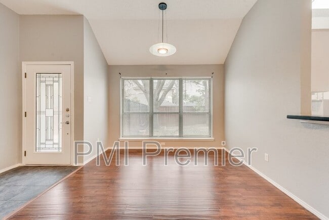 Photo - 1220 Royal Crescent Dr