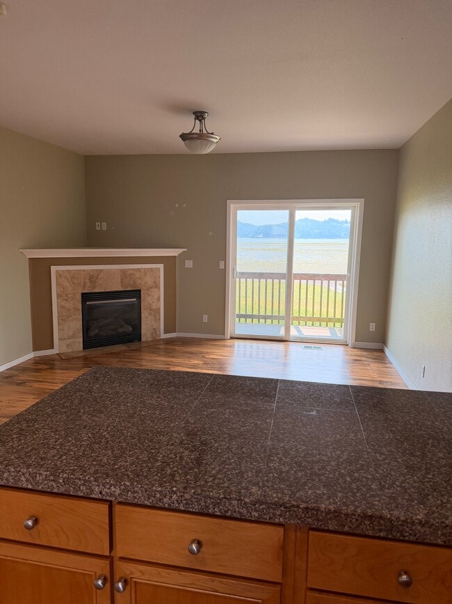 Photo - 475 SE 35th St