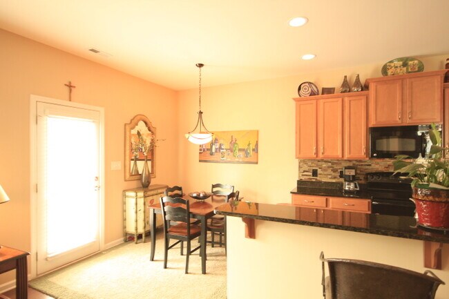 Photo - 4410 Hillsgrove Rd