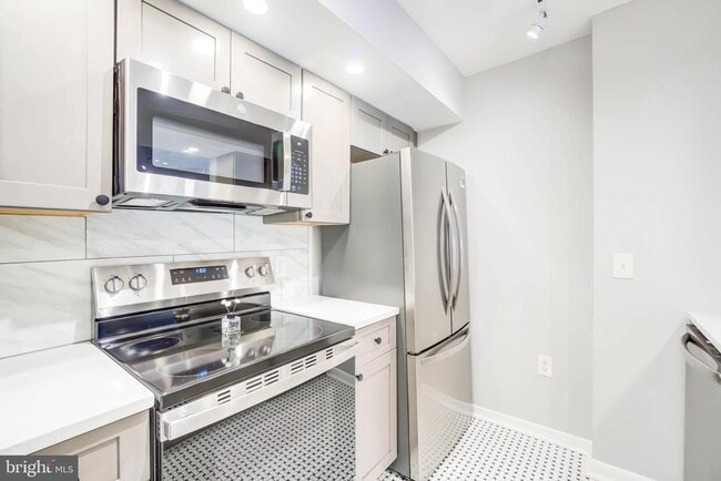 Photo - 2111 Wisconsin Ave NW Unit 302