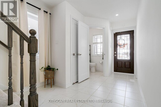 Photo - 145 Stonebrook Wy