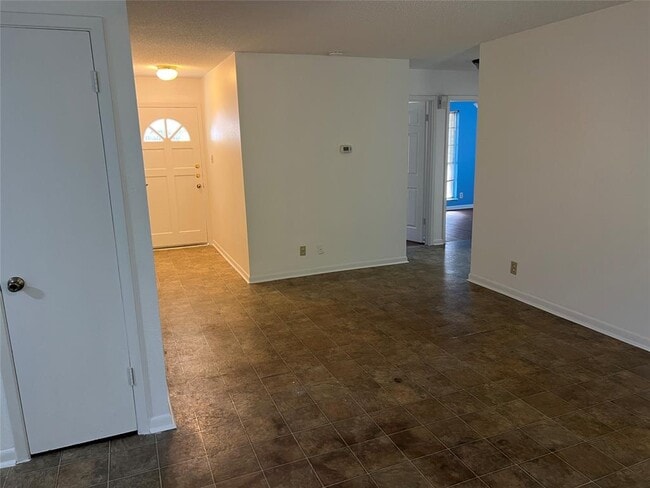 Photo - 8518 Woodstone Dr