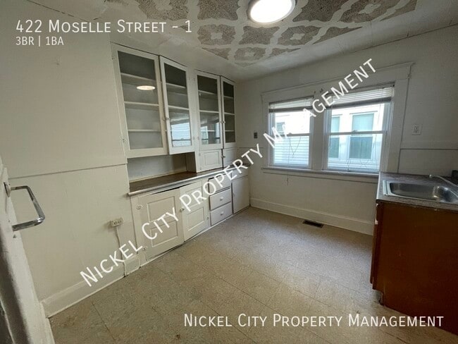 Photo - 422 Moselle St Unit 1
