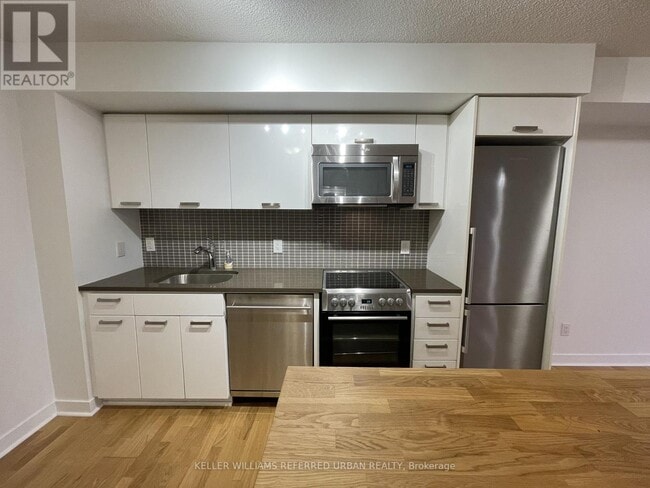 Photo - 295 Adelaide St W Unit 519