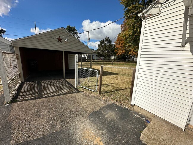 Photo - Charming Single Family Home