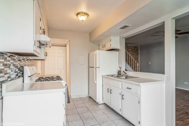 Photo - 329 David Ct Unit B